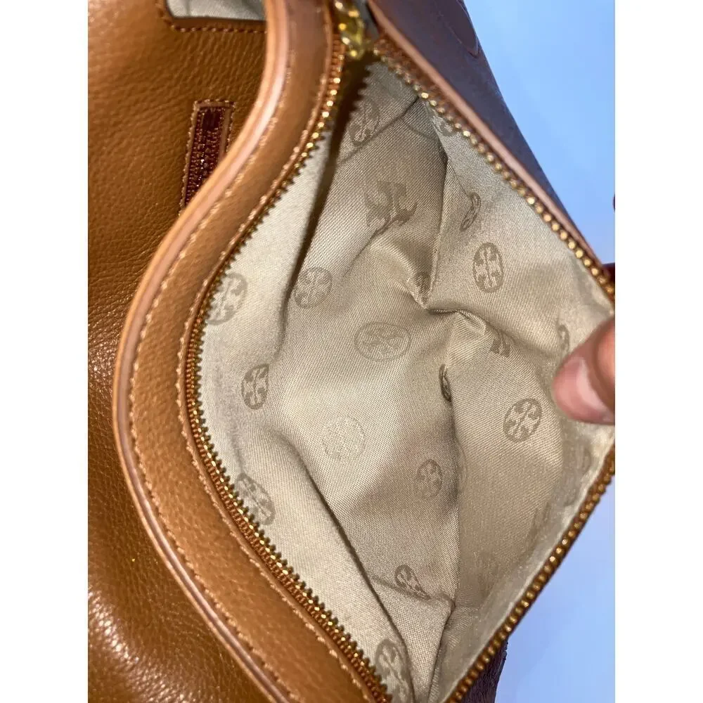 TORY BURCH SMALL LIGHT BROWN PEBBLED LEATHER CROSSBODY BAG